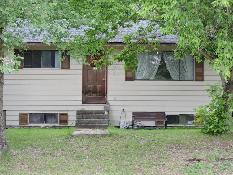 535 Hartland Avenue Avenue, Midway, BC, V0H 1M0