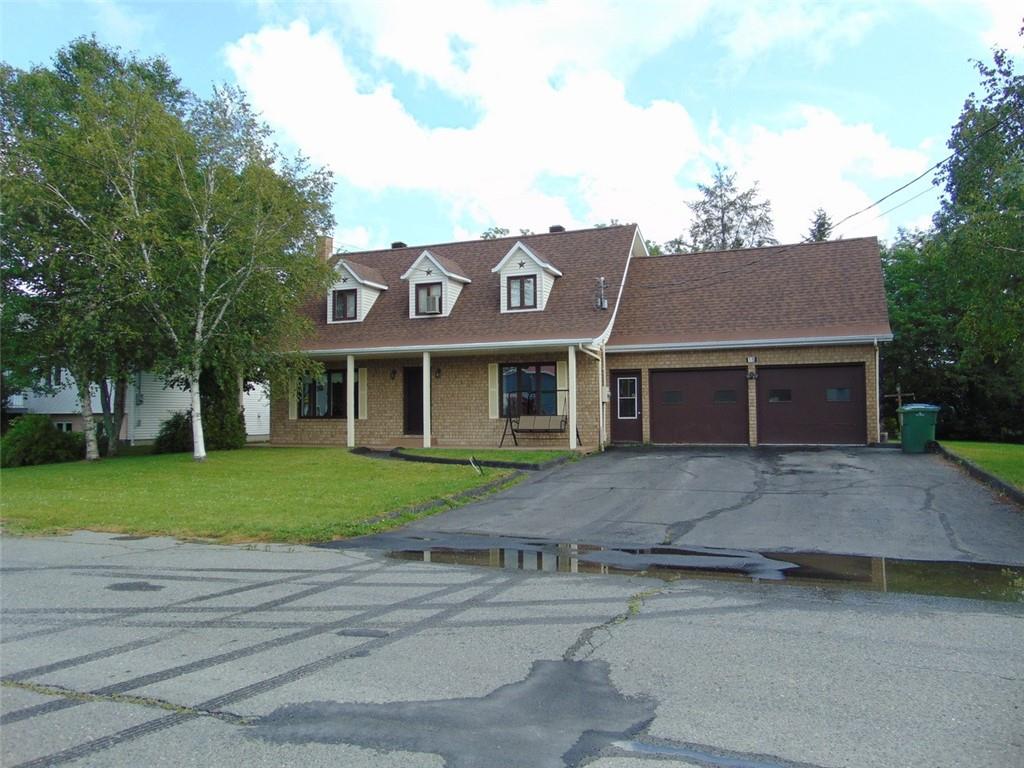 15 Michaud St  