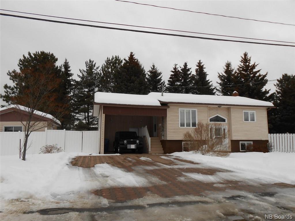 8 Belisle Ave  