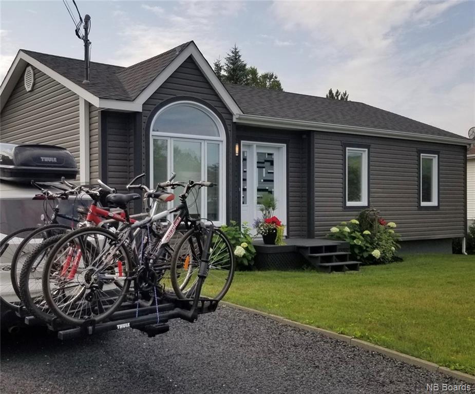 81 Belisle Ave  