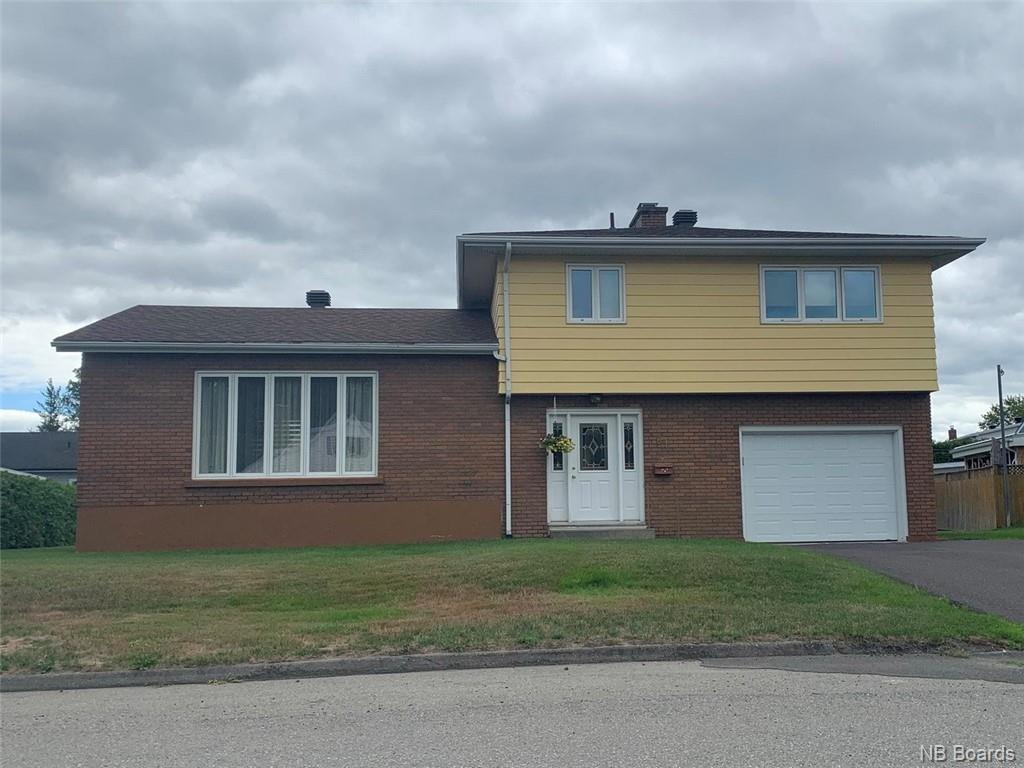 61 Vimy Street  