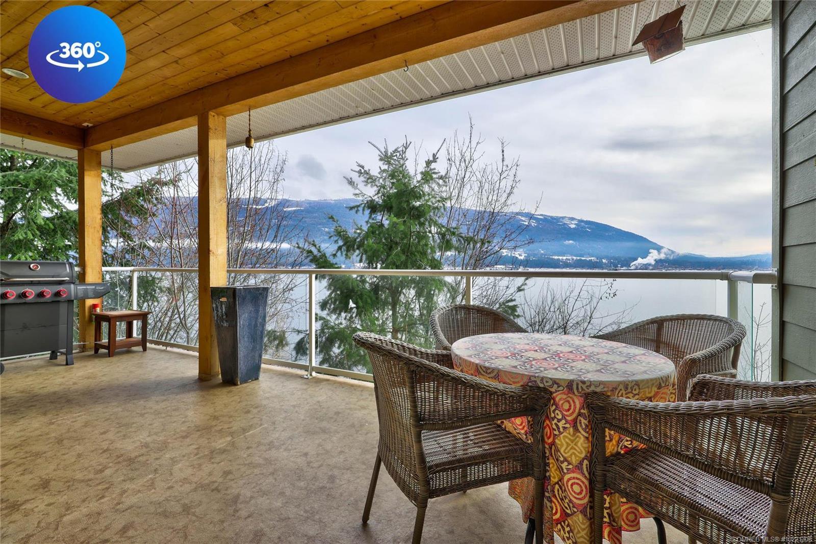 4559 Sunnybrae Canoe Pt Road, Tappen, BC, V0E 2X1
