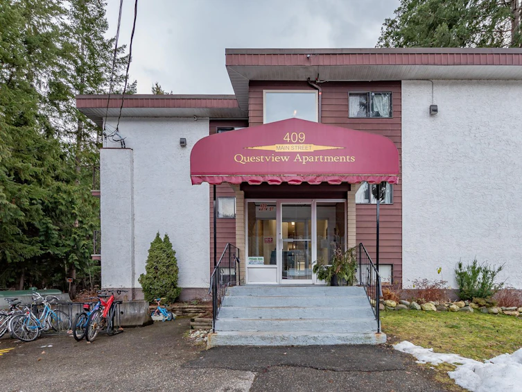 303-409 Main Street, Sicamous, BC, V0E 2V0