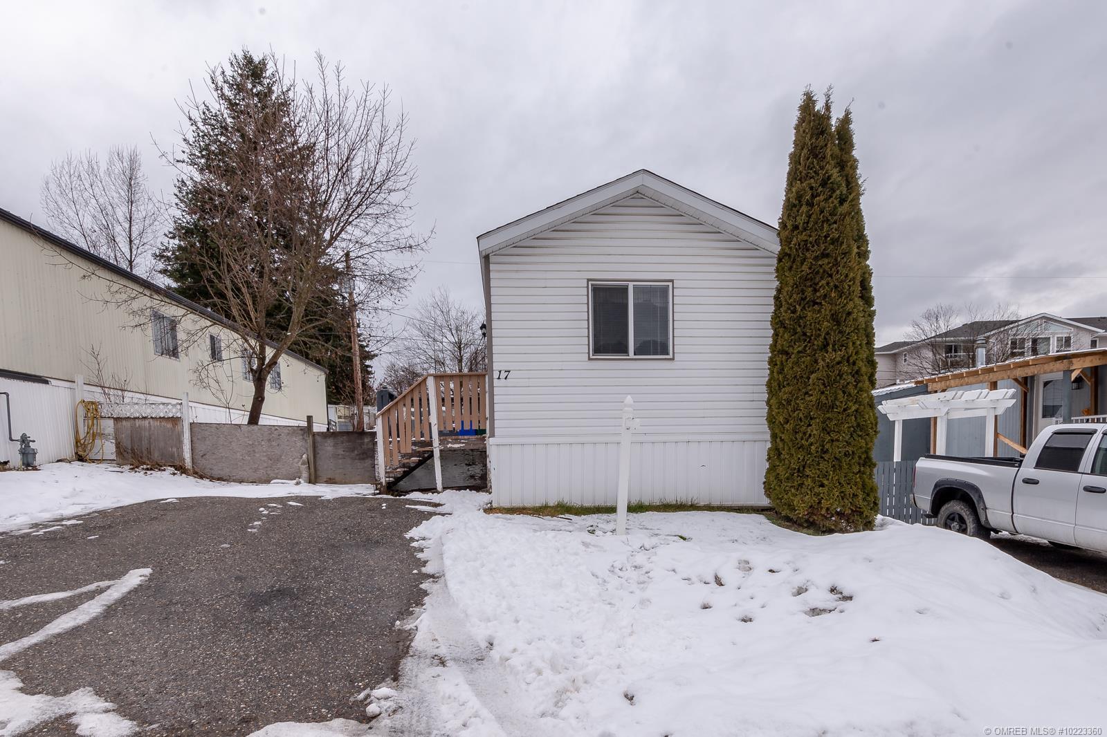 17-3350 Northeast 10 Avenue, Salmon Arm, BC, V1E 1J6