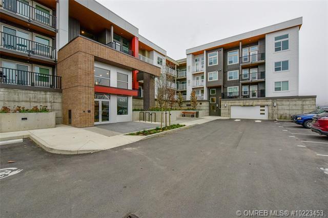 PH8-625 Academy Way, Kelowna, BC, V1V 0E3