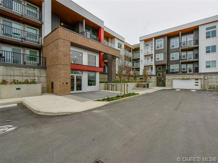 PH8-625 Academy Way, Kelowna, BC, V1V 0E3