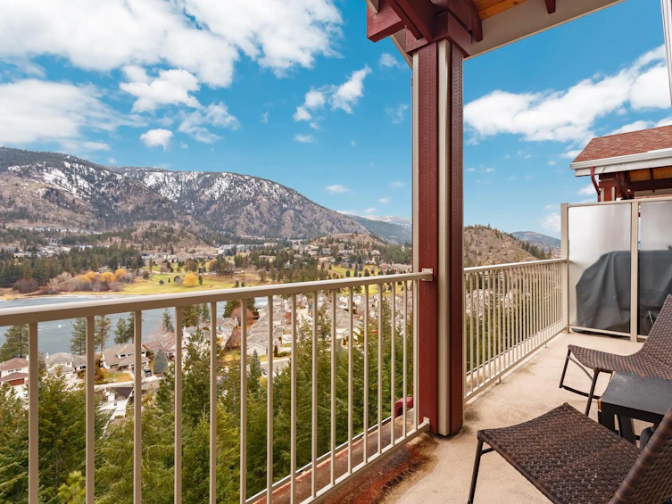 1304-2210 Upper Sundance Drive, West Kelowna, BC, V4T 3E9