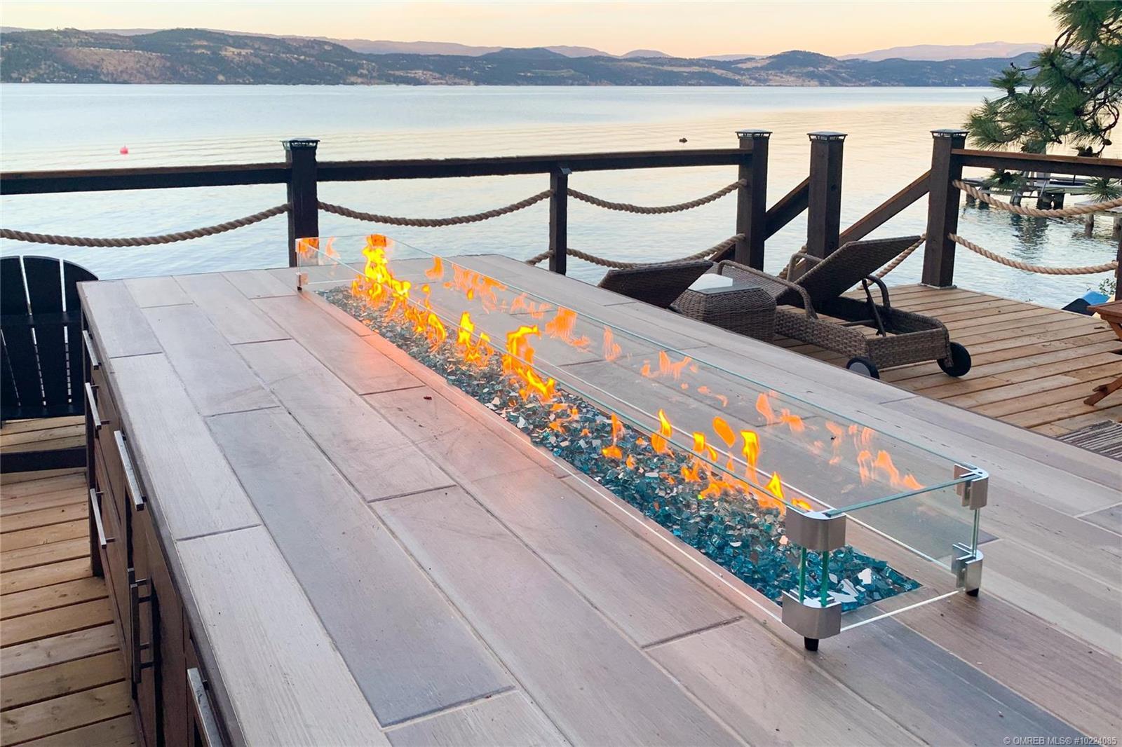 4-4215 Westside Road, Kelowna, BC, V1Z 3W8