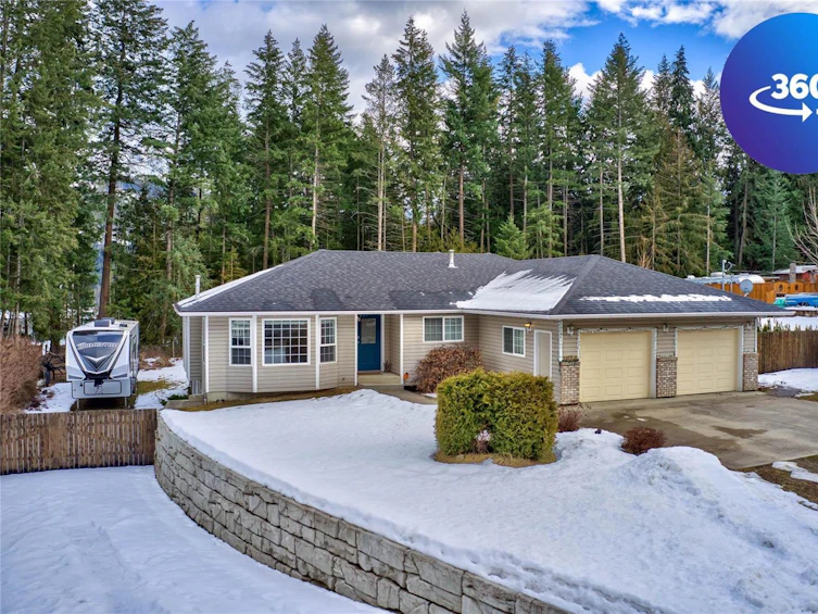 2828 Marine Drive, Blind Bay, BC, V0E 1H1