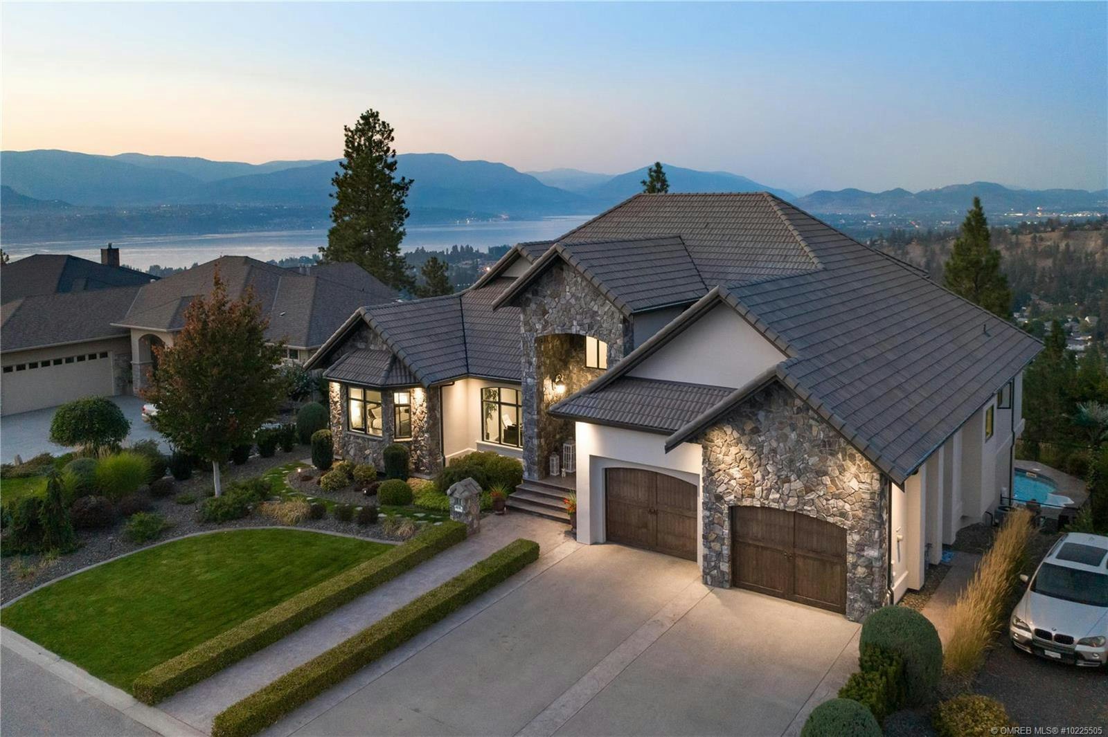 4816 Carmel Crescent, Kelowna, BC, V1W 5B9