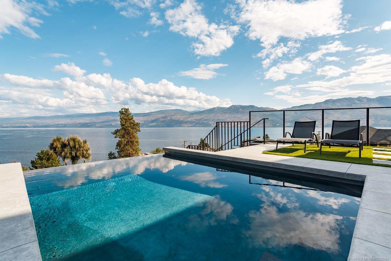 3954 Beachview Drive, West Kelowna, BC, V4T 2K1