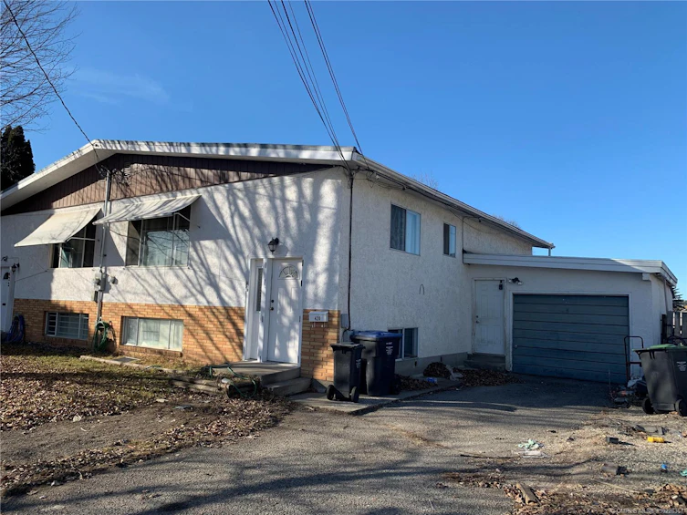 420 Killarney Road, Kelowna, BC, V1X 5C5