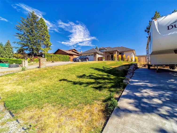 1947 Horizon Drive, West Kelowna, BC, V1Z 3L3
