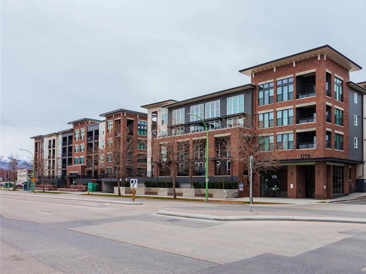 211-1770 Richter Street, Kelowna, BC, V1Y 0E6