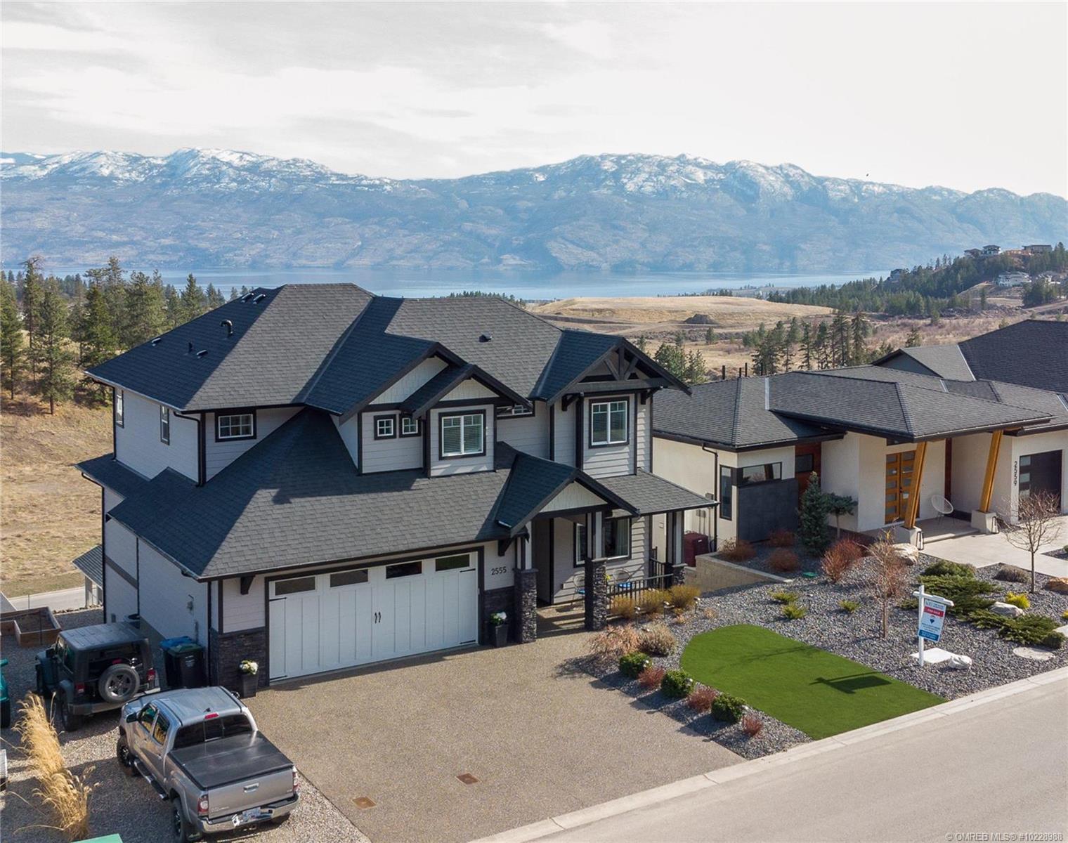 2555 Crown Crest Drive, West Kelowna, BC, V4T 3E7