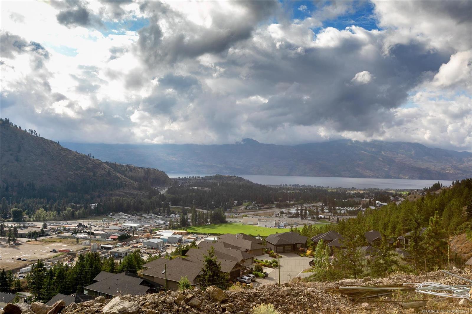 2502 Hedgestone Drive, West Kelowna, BC, V4T 2Y3