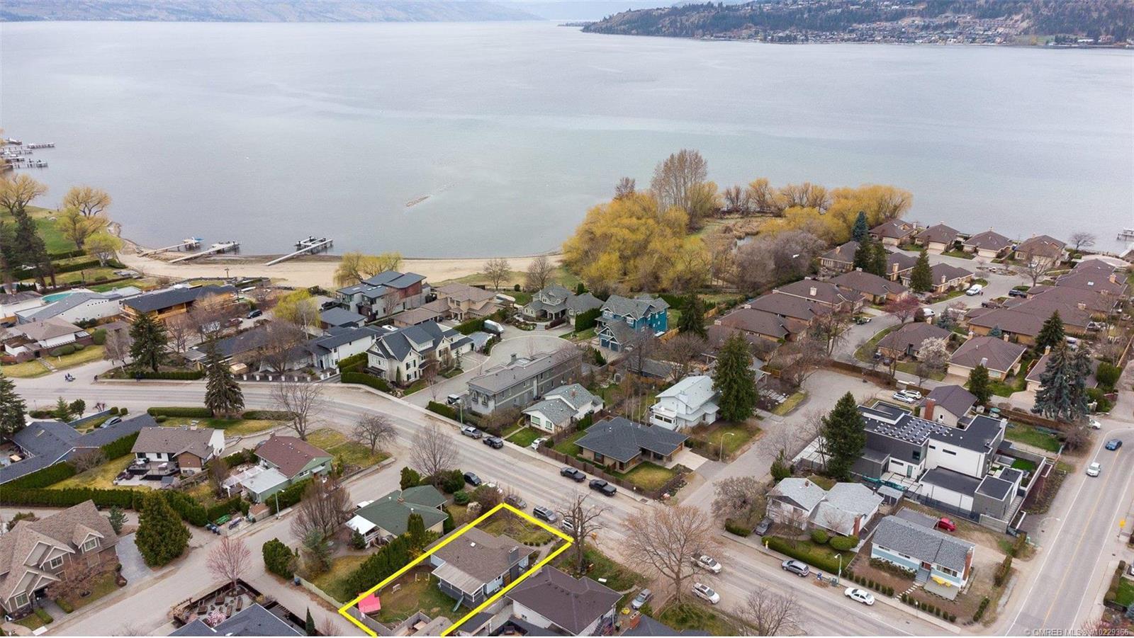 2385 Abbott Street, Kelowna, BC, V1Y 1E7