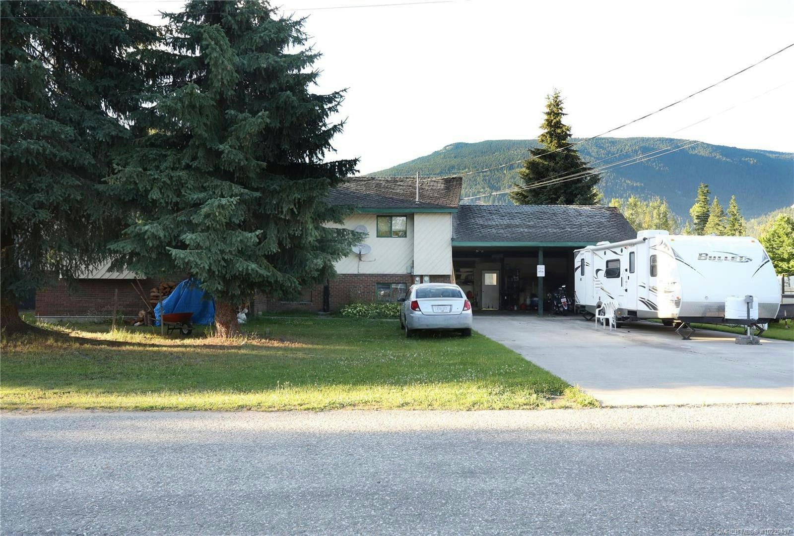 1634 Dogwood Drive, Revelstoke, BC, V0E 2S1
