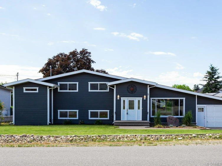 3474 Dunbarton Road, West Kelowna, BC, V4T 1J2