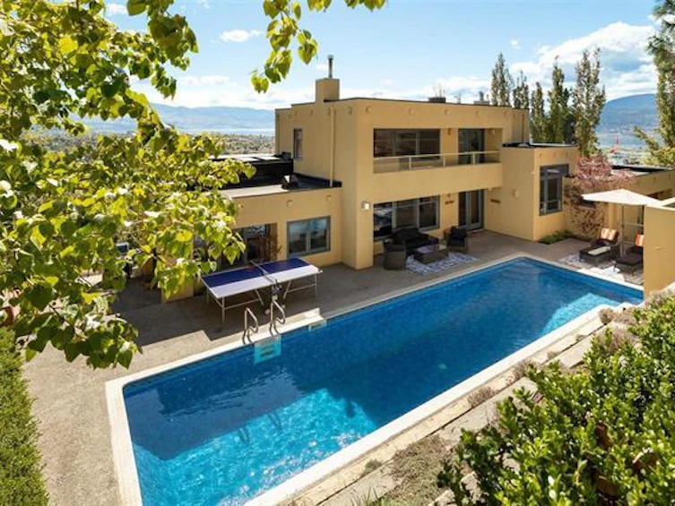 837 Mount Royal Drive, Kelowna, BC, V1Y 3M3