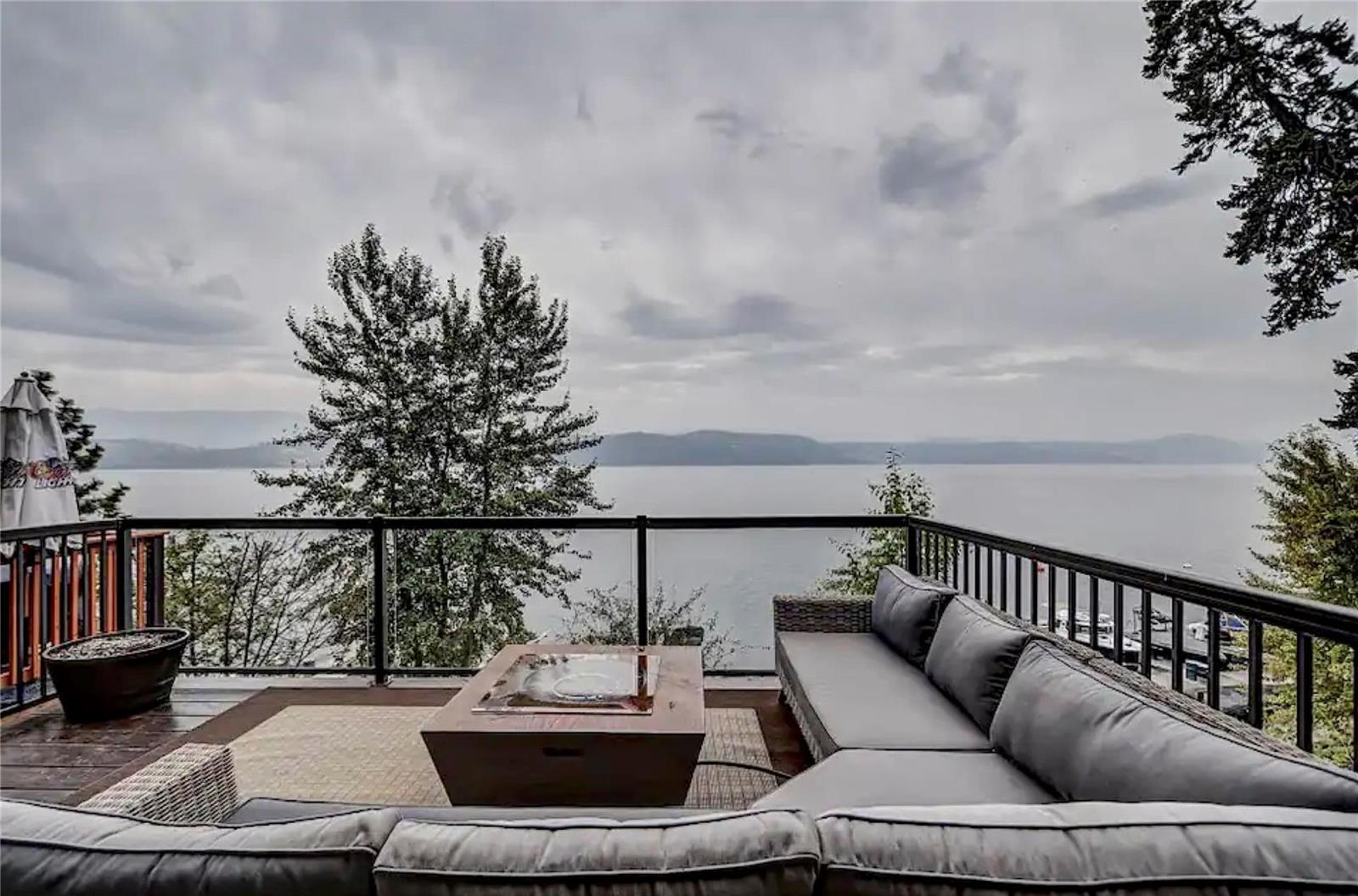 14-4215 Westside Road, Kelowna, BC, V1Z 3W8