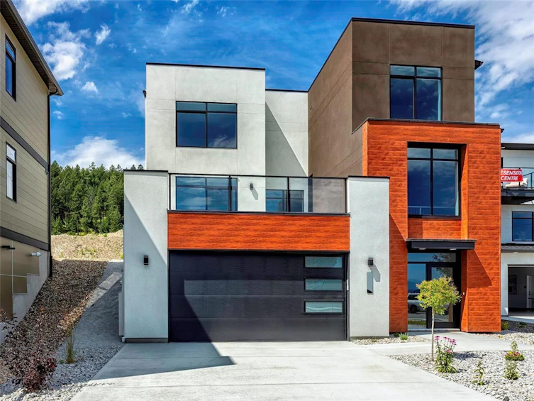 3710 Astoria Drive, West Kelowna, BC, V4T 3M4