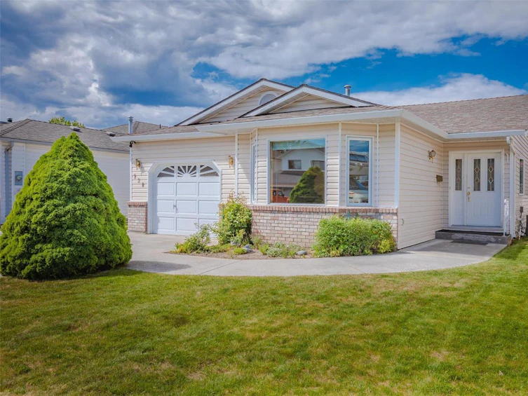 930 Wintergreen Drive, Kelowna, BC, V1W 3V6