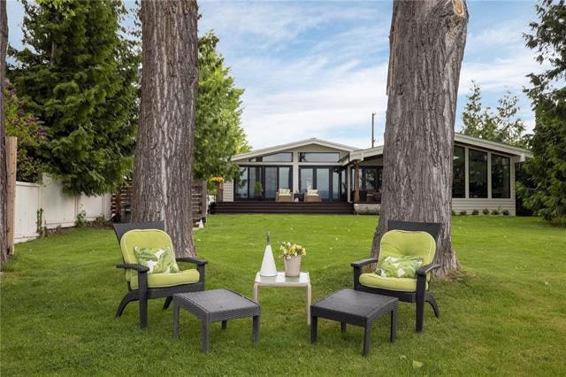 3548 Lakeshore Road, Kelowna, BC, V1W 3L5