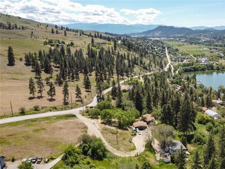 12124 Oyama Road, Lake Country, BC, V4V 2A2