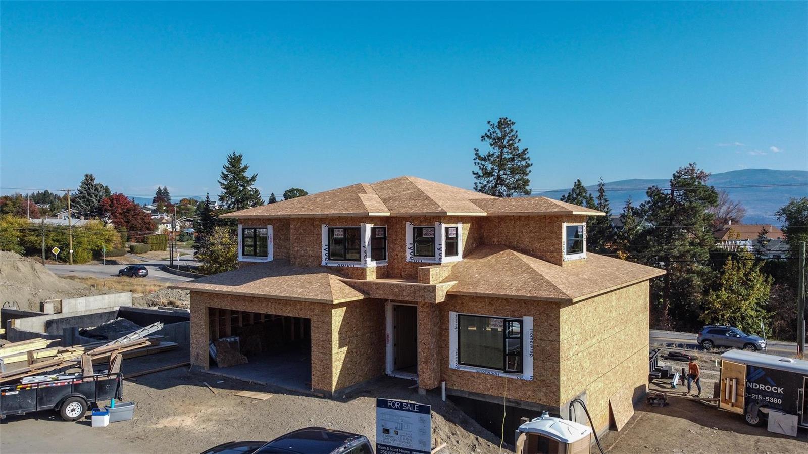 1036 Oak Barrel Place, West Kelowna, BC, V1Z 2G9