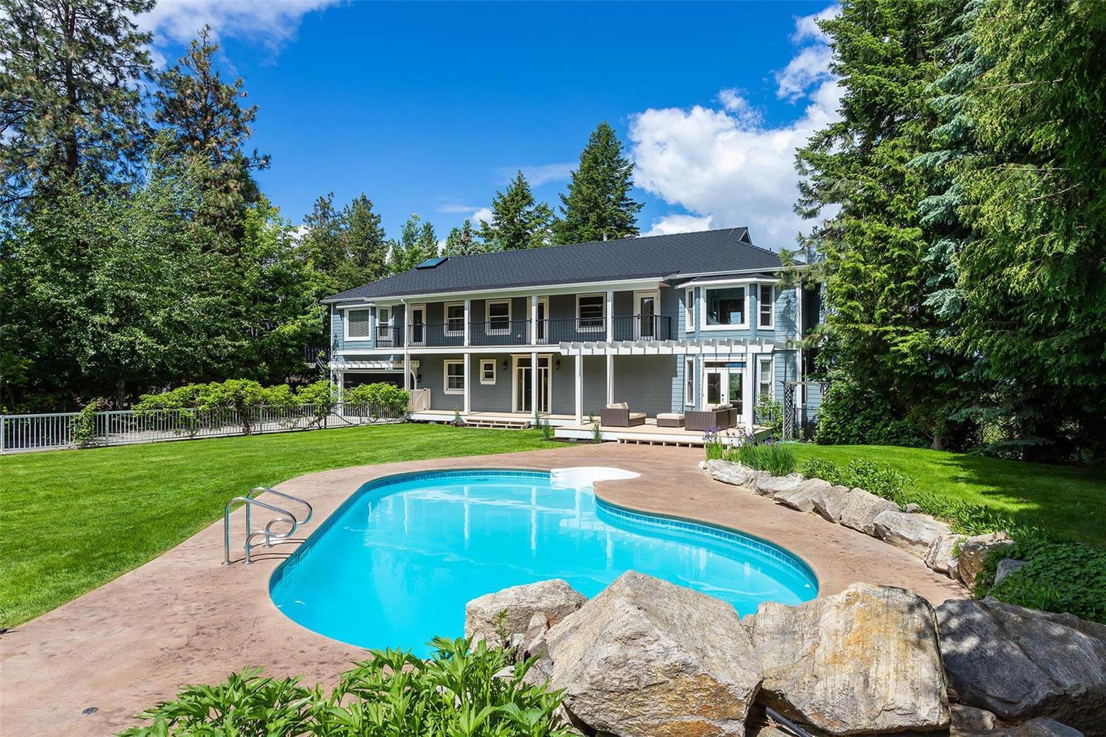 634 Barnaby Road, Kelowna, BC, V1W 4N8