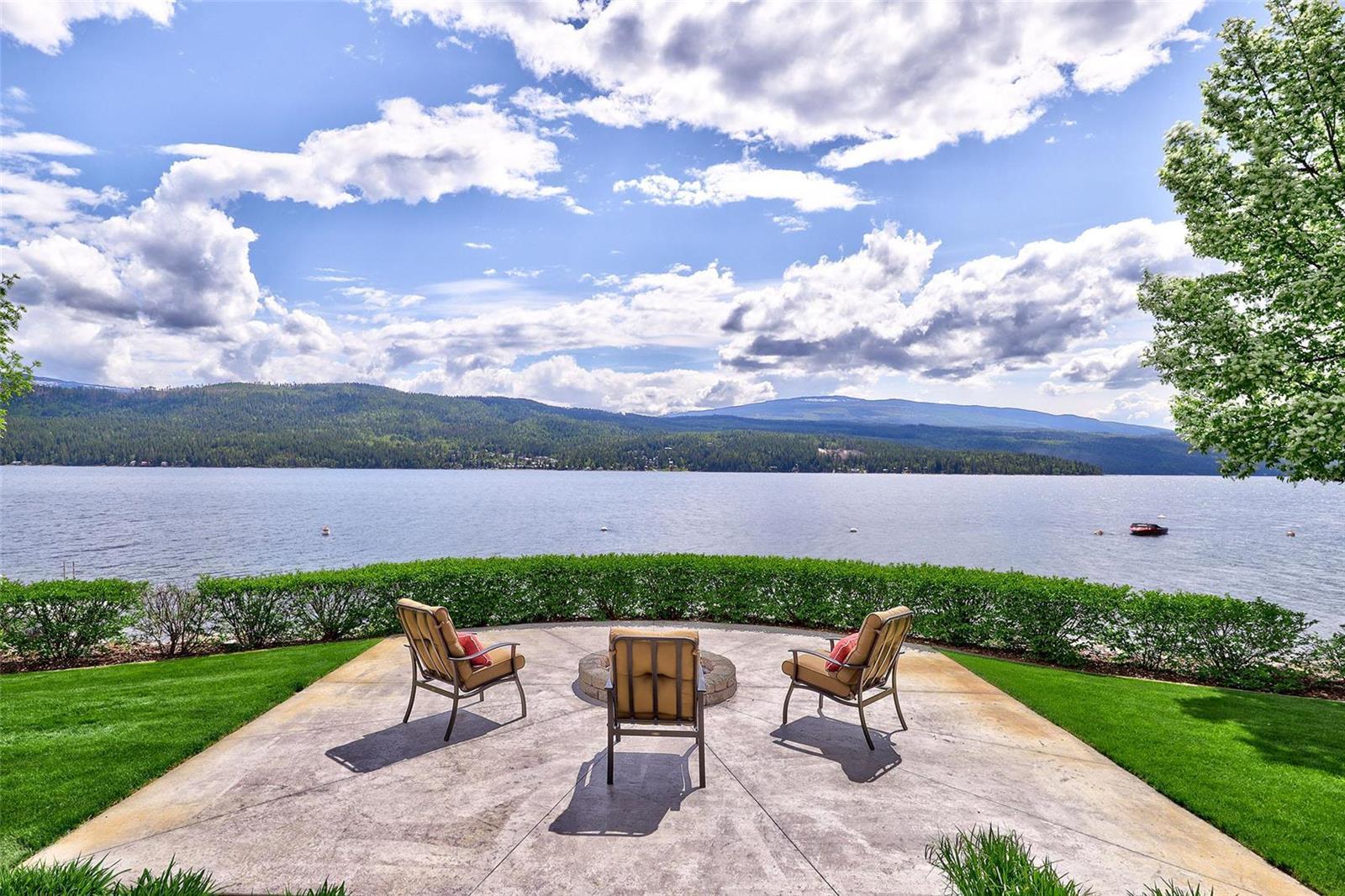 8596 Squilax Anglemont Road, Eagle Bay, BC, V0E 1M9