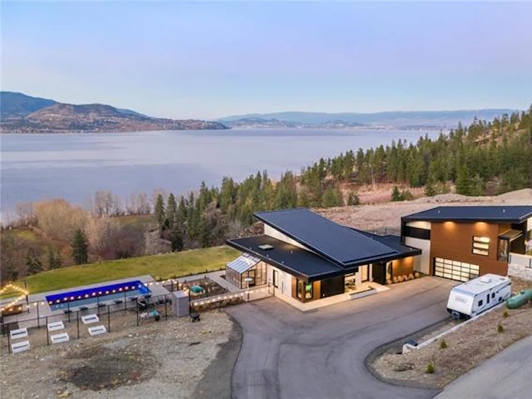 6101 Lakeshore Road, Kelowna, BC, V1W 4J5