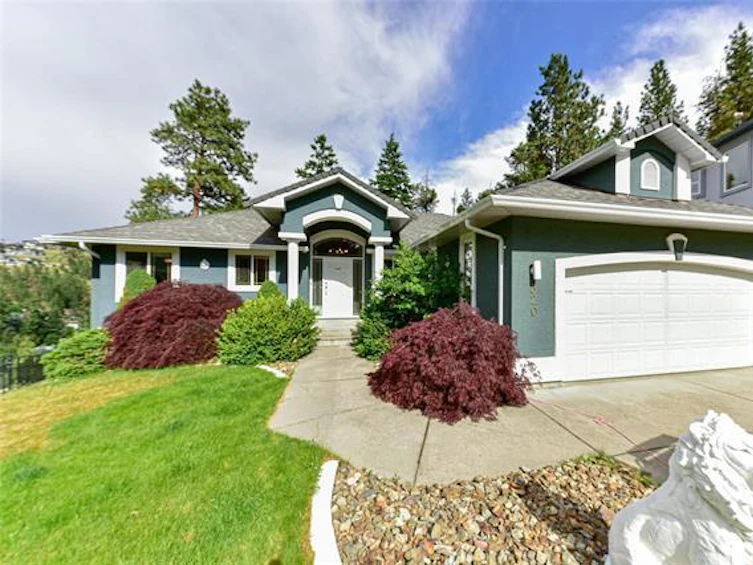 320 Woodcrest Court, Kelowna, BC