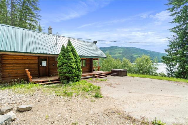 5783 Sunnybrae Canoe Pt Road, Eagle Bay, BC, V0E 2X1