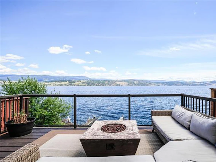 14-4215 Westside Road, Kelowna, BC, V1Z 3W8