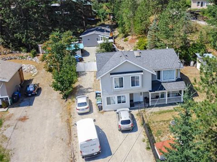 3366-3368 Mciver Road, West Kelowna, BC, V4T 1G7