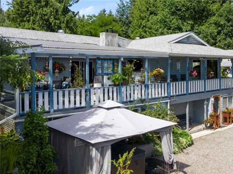 3067 Waverly Road, Sorrento, BC, V0E 2W1