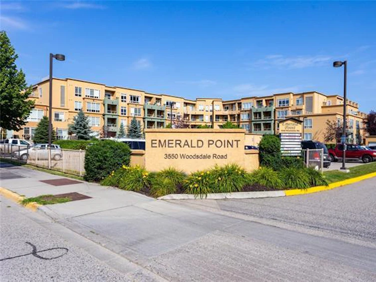 220-3550 Woodsdale Road, Lake Country, BC, V4V 1Y9