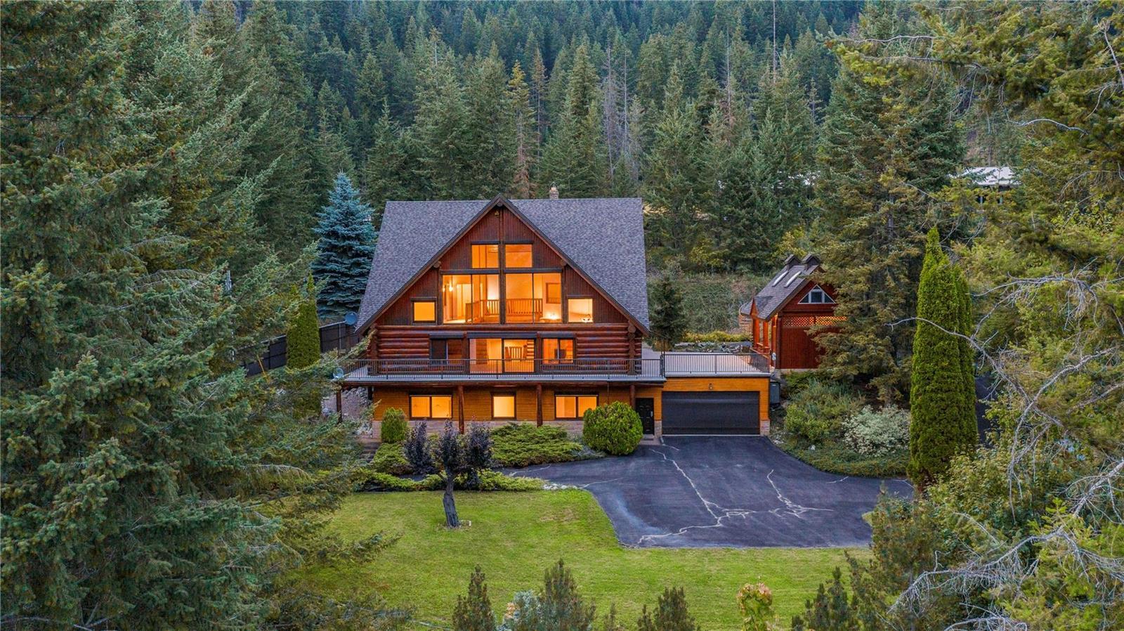5189 Sunnybrae Canoe Pt Road, Tappen, BC, V0E 2X1