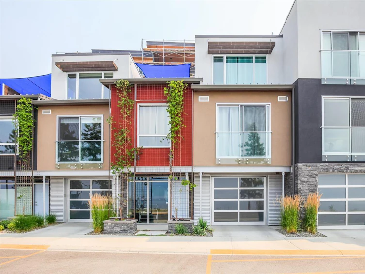 102-3398 Mckinley Beach Lane, Kelowna, BC, V1V 0C5