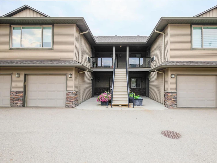 406-3350 Woodsdale Road, Lake Country, BC, V4V 2R7