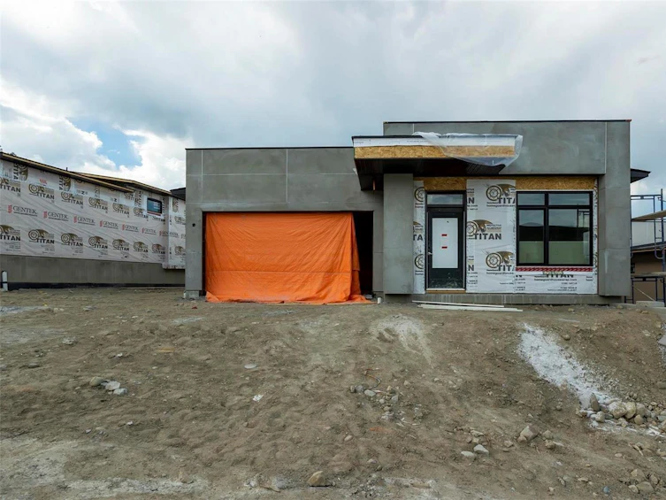 2990 Larsen Avenue, West Kelowna, BC, V4T 3M4