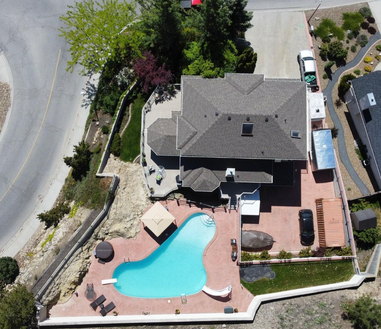 2276 Lillooet Crescent, Kelowna, BC, V1V 1T1