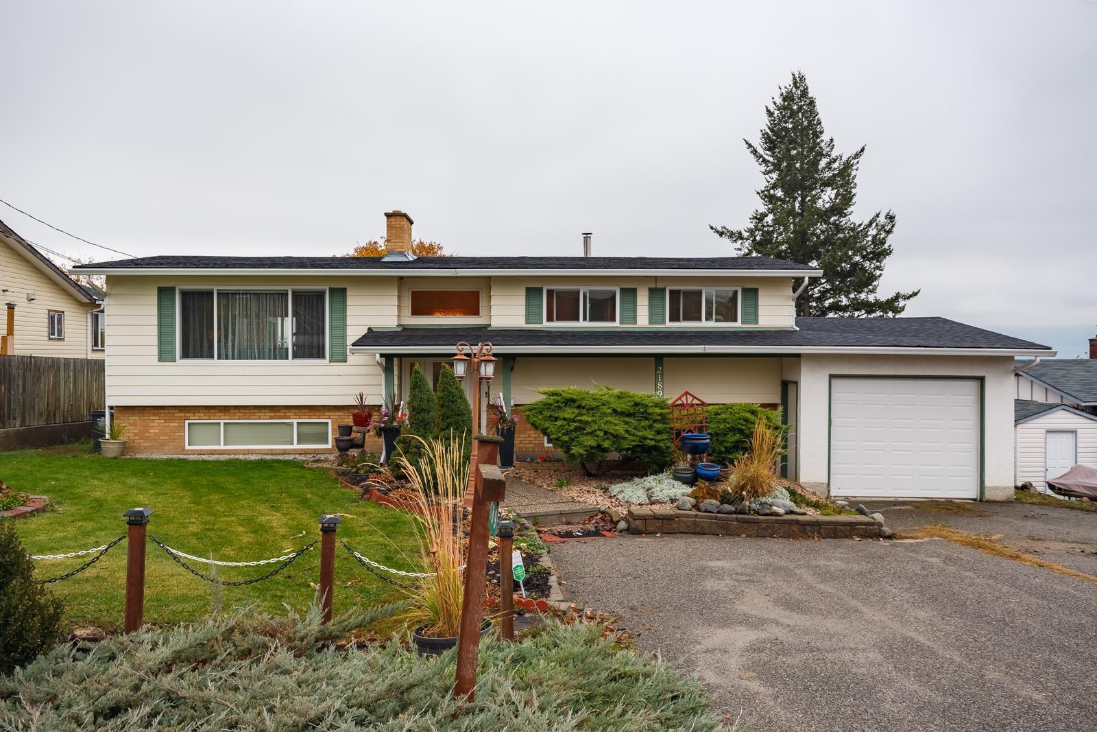 2189 Peters Road, West Kelowna, BC, V4T 2C3