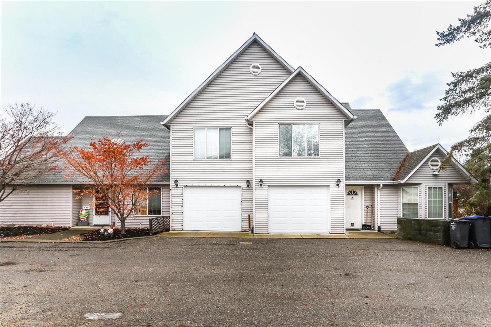 726 Burne Avenue, Kelowna, BC, V1Y 5P7