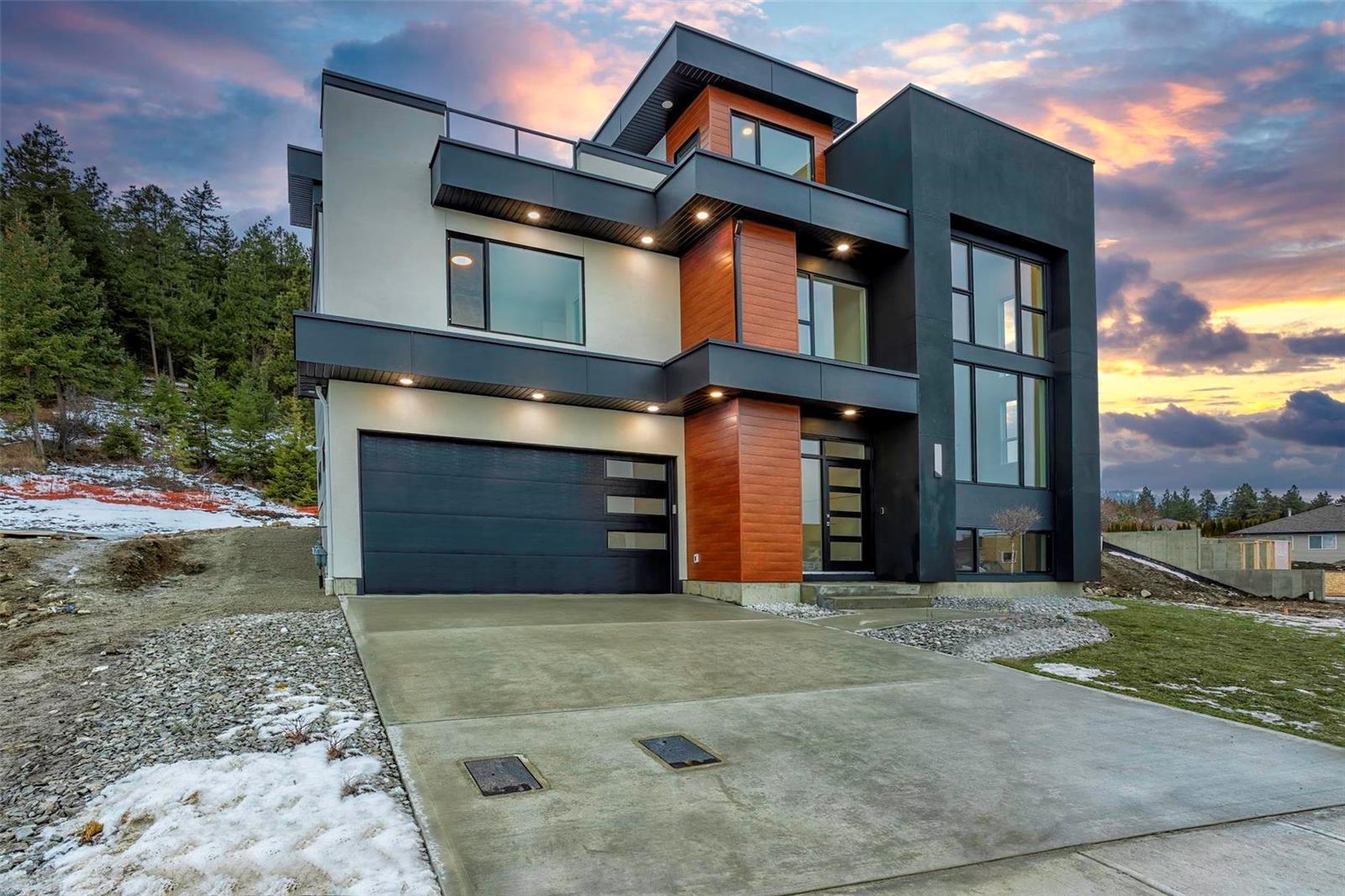 3738 Davidson Court, West Kelowna, BC, V4T 0B1
