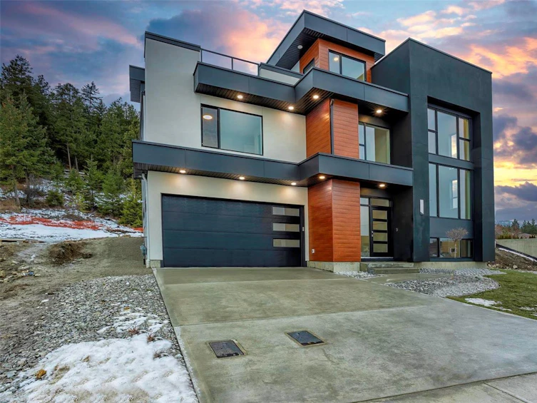 3738 Davidson Court, West Kelowna, BC, V4T 0B1
