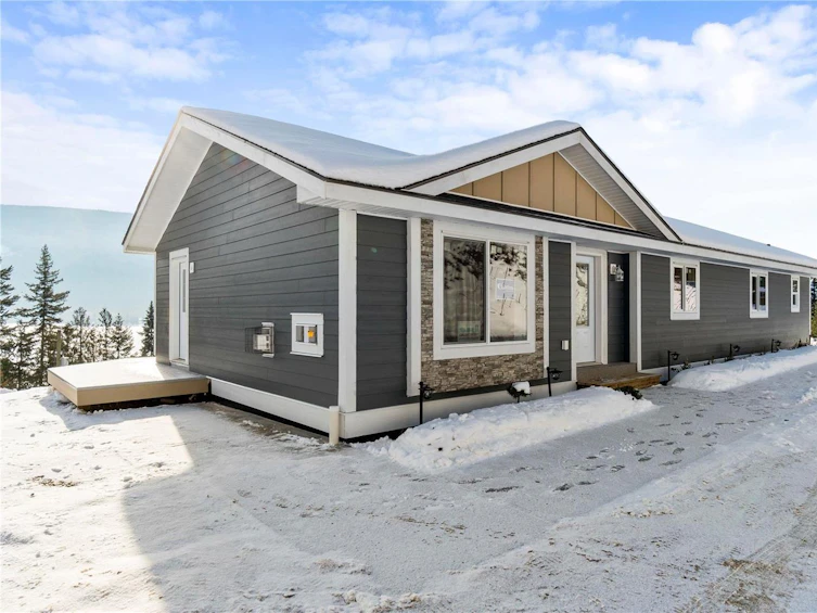 9-3639 Parri Road, Sorrento, BC, V0E 2W1