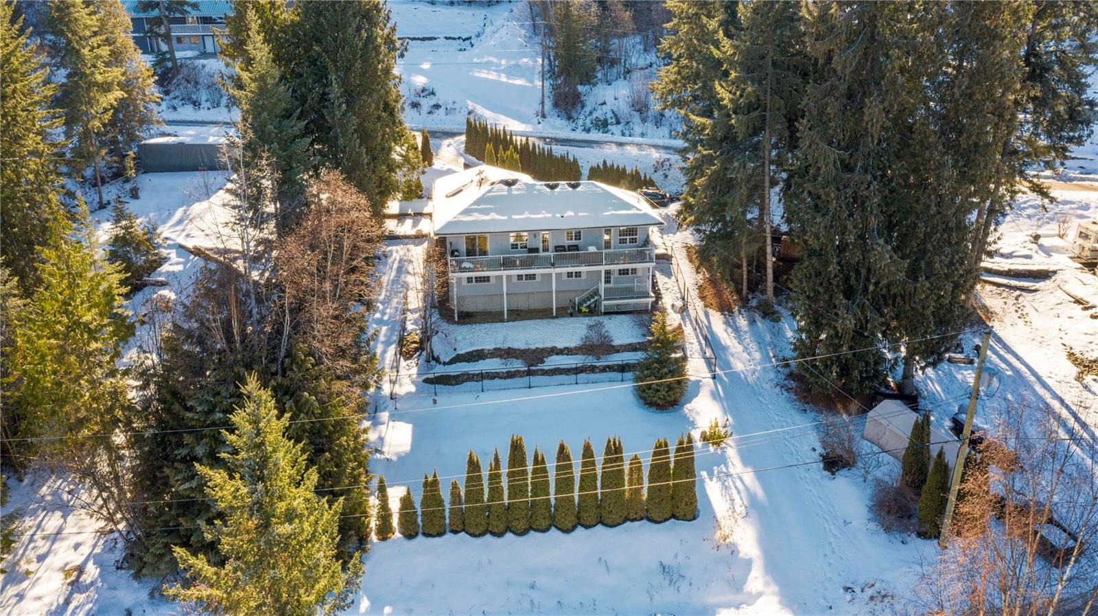 2619 Woodland Place, Blind Bay, BC, V0E 1H2